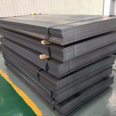 Teknik Sıcak olarak yuvarlanmış SS400 SM490 A36 A572 SAE 1015 Karbon çelik levhası 0.8-1.2 mm kalınlığında